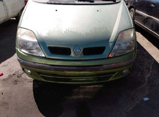 Faro antiniebla renault 411725 2615500q03 megane