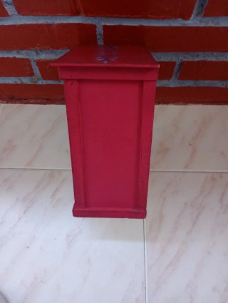Joyero de madera pintado a mano