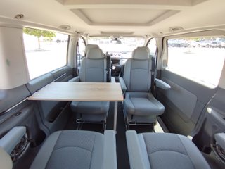 Mercedes viano Camper con cama y mesa