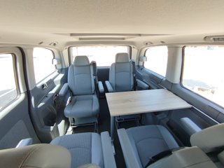 Mercedes viano Camper con cama y mesa