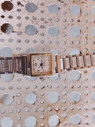 Reloj Guess Plata