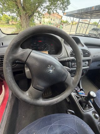 Peugeot 206 2002