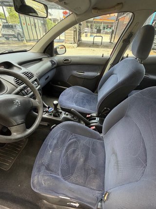 Peugeot 206 2002