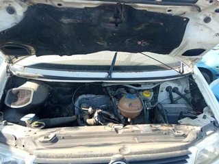Volkswagen 1284073 faro antiniebla izq transporter