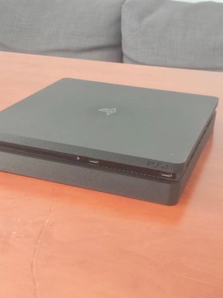 PS4 (PlayStation 4) Nera 1Tb