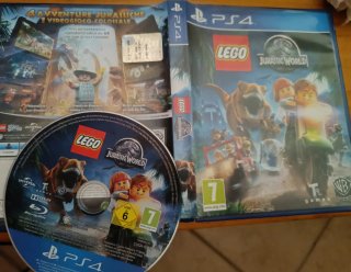 LEGO Jurassic World PS4