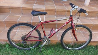 Bicicleta Specialized Hardrock Roja