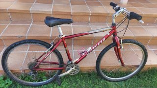 Bicicleta Specialized Hardrock Roja