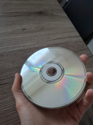 CD "Paris" di Paris Hilton