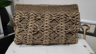 Borsa uncinetto beige con catena