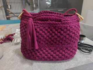 Borsa uncinetto beige con catena