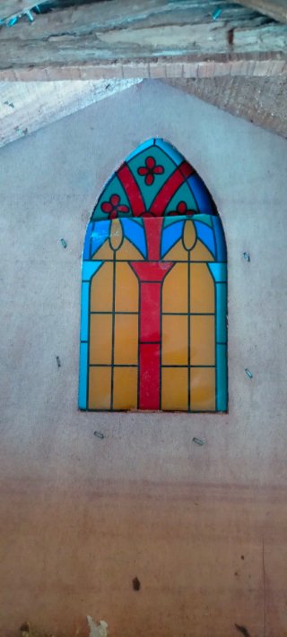 Portal de Belén, con luz,  vacío, sin figuras.
