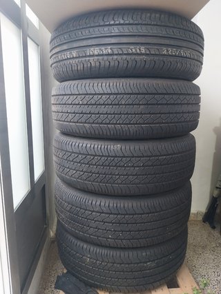 Neumáticos Dunlop con llanta de aluminio 5 radios