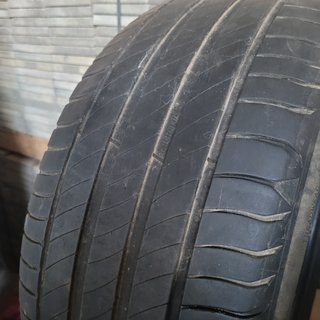 Neumático 235/45 R17 94Y