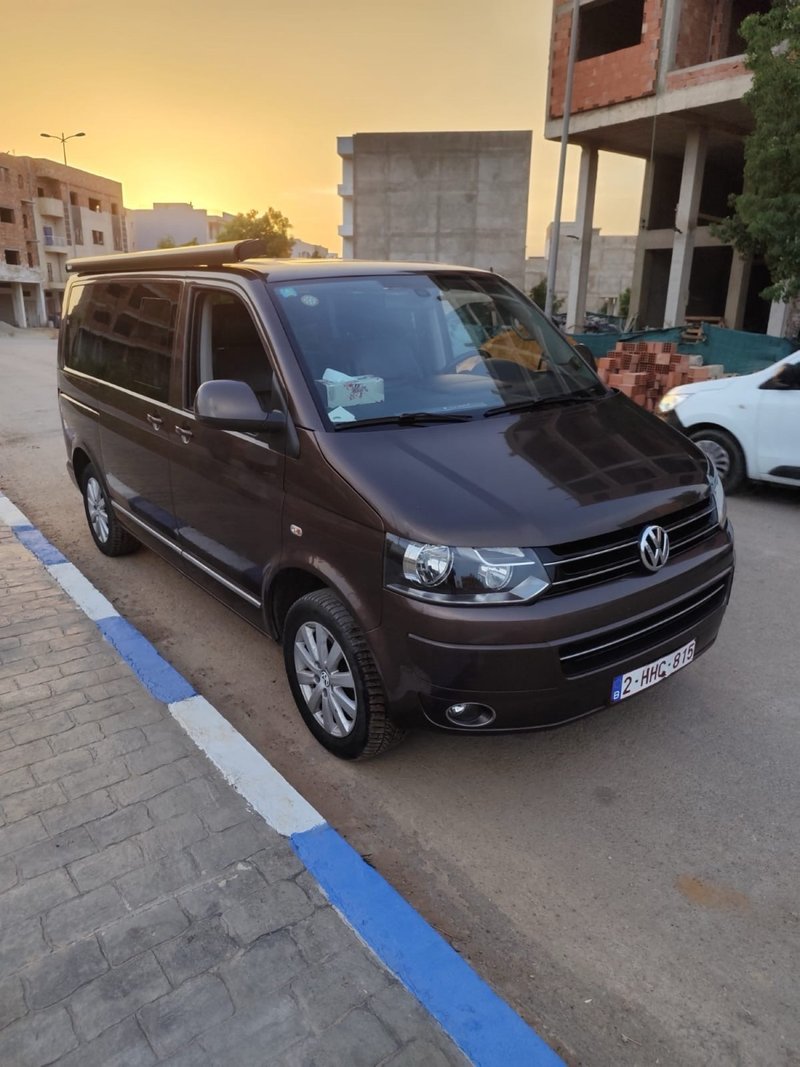 Volkswagen Multivan T5 (Facelift) – Alta Gama - foto 1