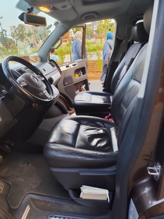 Volkswagen Multivan T5 (Facelift) – Alta Gama