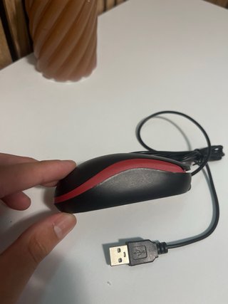 Ratón USB Negro y Rojo