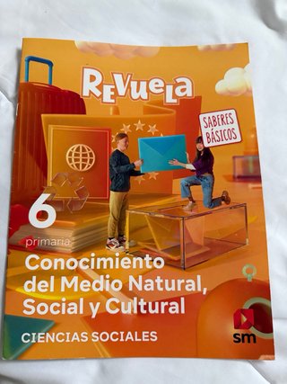 Libro Ciencias Sociales exclusivo colegio La Paz