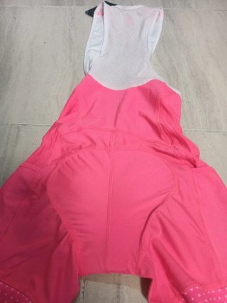 Mono de ciclismo rosa