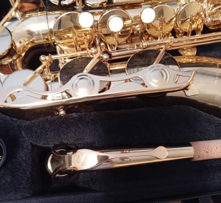 Saxo Alto Yamaha YAS-280 Lacado