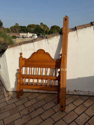 Cabecero de madera provenzal antiguo