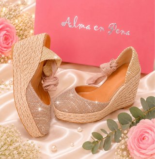 Cuñas Alma en Pena Beige y Dorado
