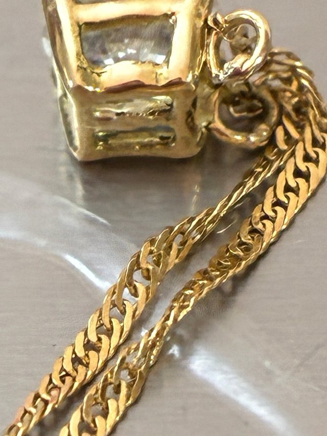 Punto de Luz Oro 18k Diamante 1.00 Ct Natural