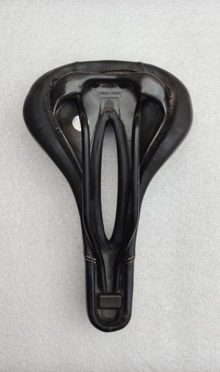 Sillín Bicicleta Selle Italia Gel Flow Negro