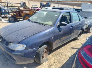 1724938 faro izquierdo seat cordoba berlina (6k2)