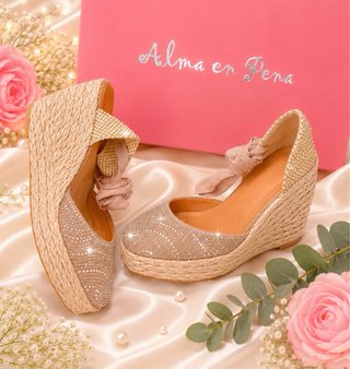 Cuñas Alma en Pena Beige y Doradas