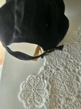 Gorra Carolina Herrera New York Negra