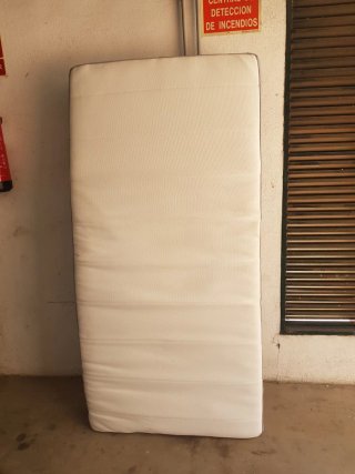 Colchón de cama individual 90 x 190 cm