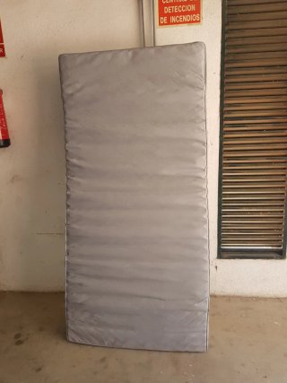 Colchón de cama individual 90 x 190 cm