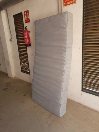 Colchón de cama individual 90 x 190 cm