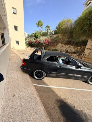 Mercedes-Benz  CLK 2005