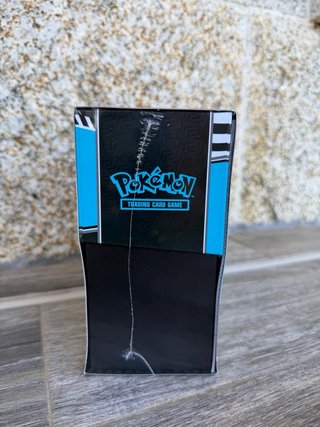 Elite Trainer Box Pokémon Black Bolt