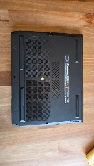 Portátil Acer Helios Neo 16 RTX 5070 Ti 240Hz