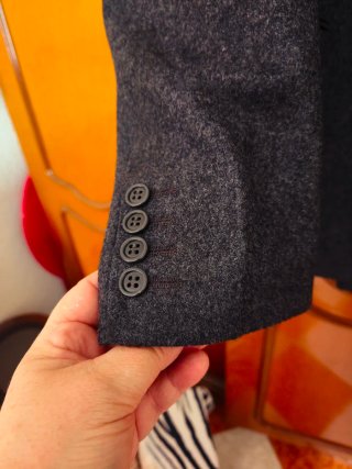 Traje de hombre gris.Pura lana virgen.