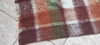 Coperta in lana, marrone e verde