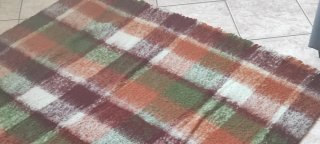 Coperta in lana, marrone e verde