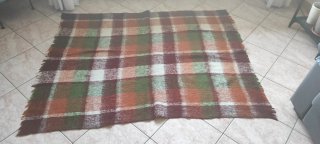 Coperta in lana, marrone e verde