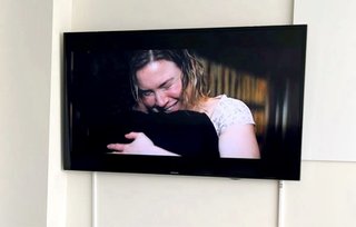 TV Samsung 46” Negra y Plateada