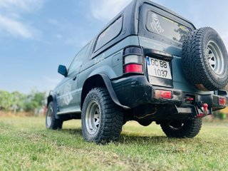 Mitsubishi Montero descapotable
