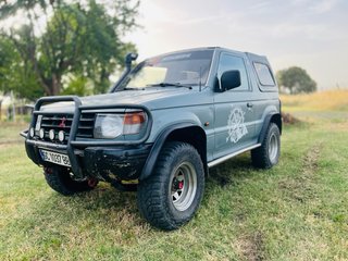Mitsubishi Montero descapotable