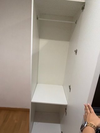 Armario alto blanco pequeño