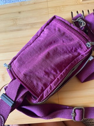 Bolso bandolera/riñonera Kipling morado
