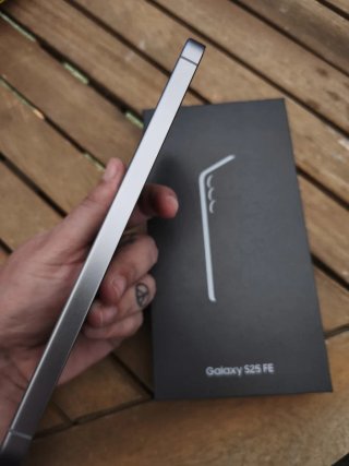 Samsung Galaxy S25 FE Negro 256GB