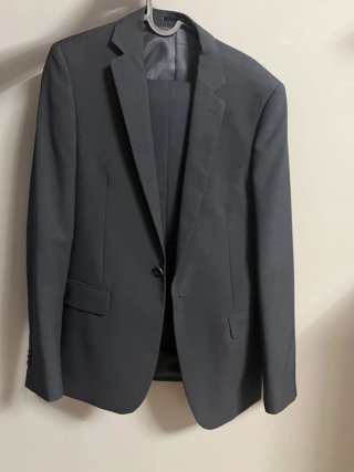 Traje azul marino talla 46