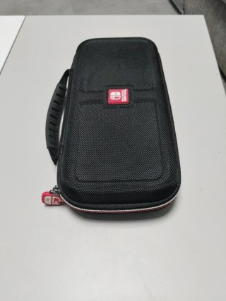 Funda Nintendo Switch Negra