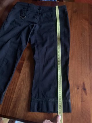 Pantaloni cropped nero per donna Zuiki